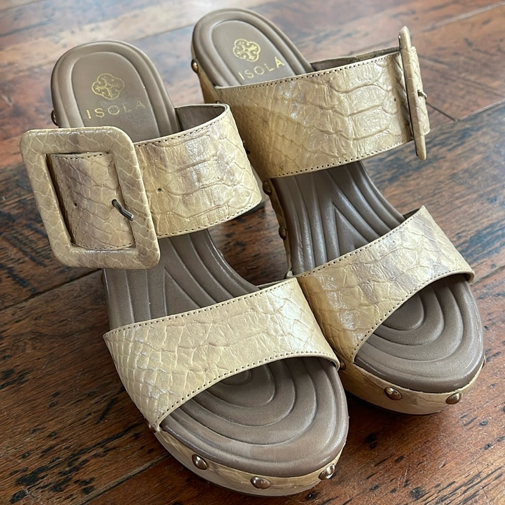 Isola Studded Leather Sandals Sz 6.5
